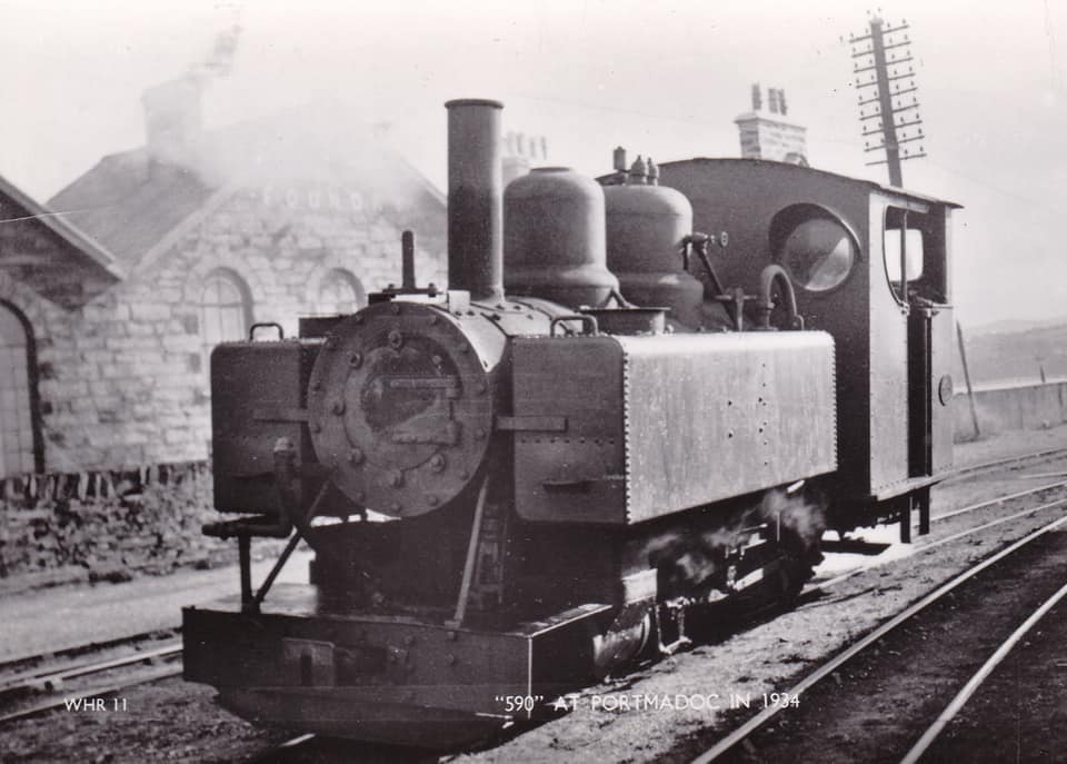 590 at Harbour Station, Porthmadog