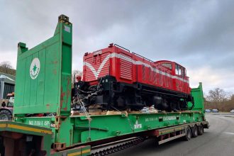 Taiwan locomotive arrives at Welshpool & Llanfair Light Railway