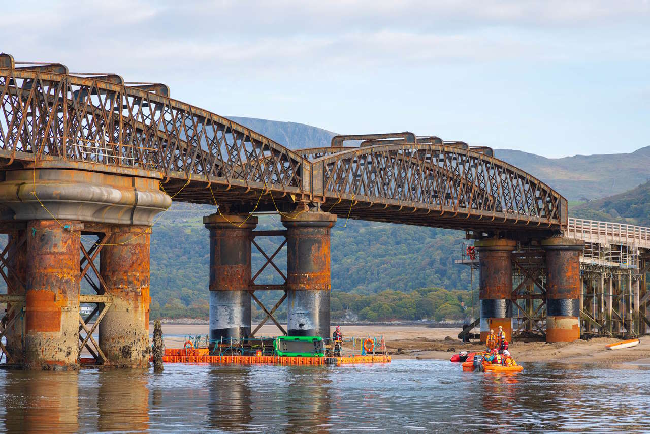 Barmouth VIaduct teams on pontoons // Credit: Dom Vacher