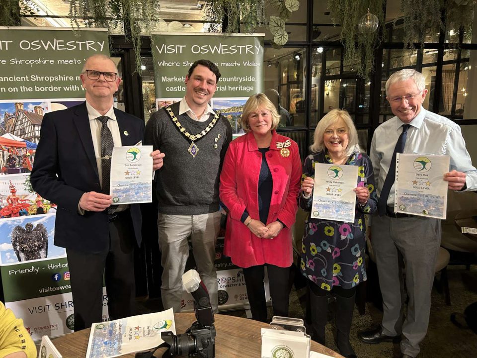 Tom Sanderson, Jay Moore (Oswestry Mayor), Mrs Veronica Lillis, Deputy Lord Lieutenant of Shropshire, Jenny Pickstock and Dave Roll.