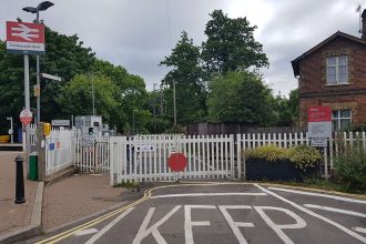 RAIB criticises Network Rail over near miss at Hants level crossing