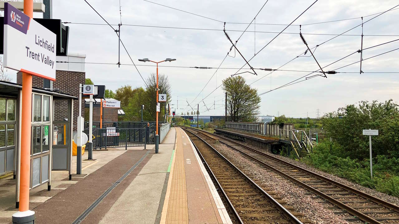 Lichfield Trent Valley platform 3