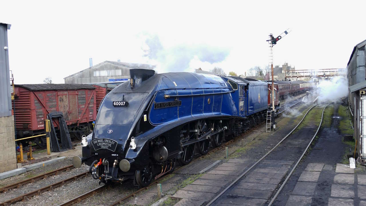 Sir Nigel Gresley at the NVR