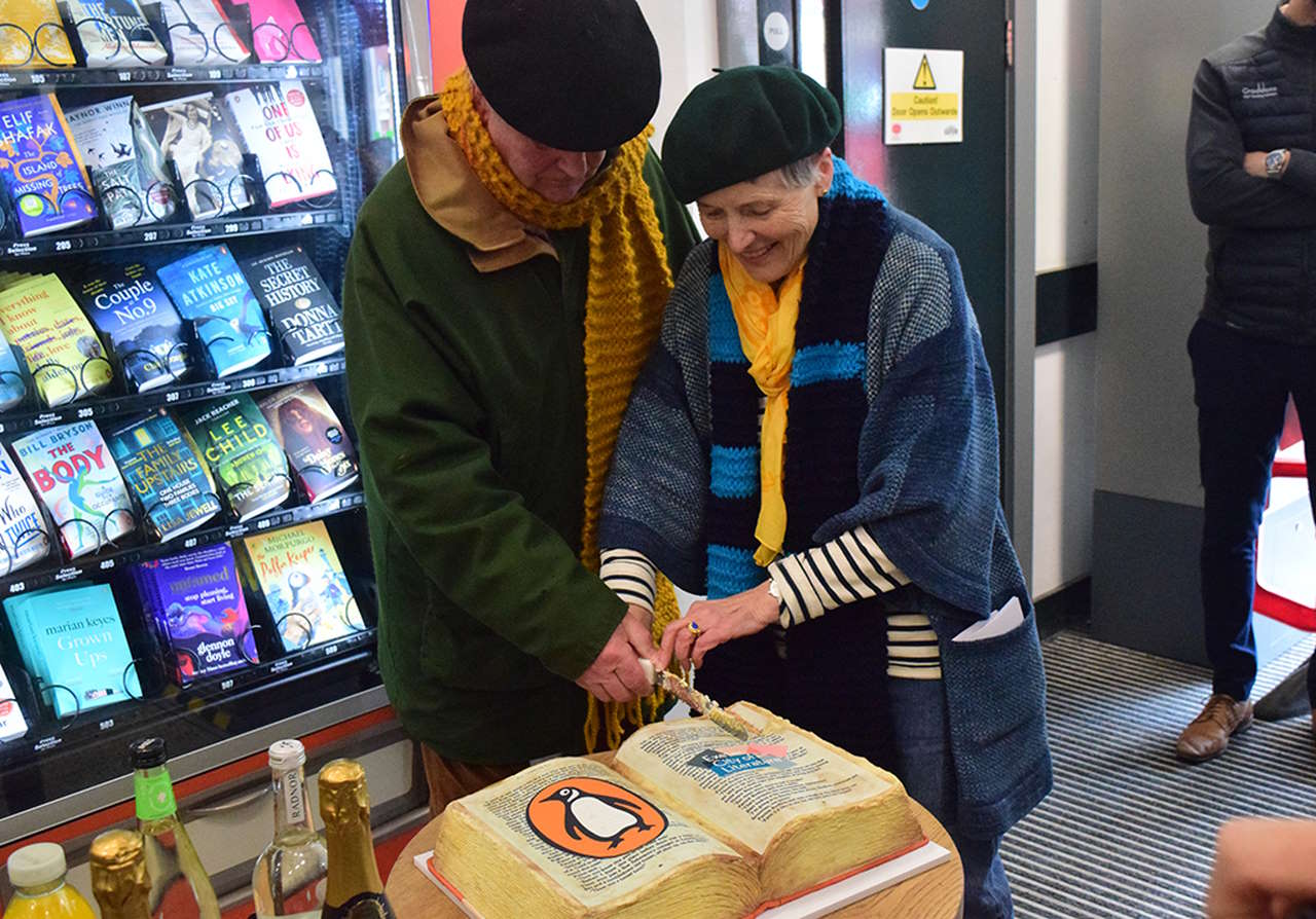 Penguin Books Vending Machine, Exeter Railway Station