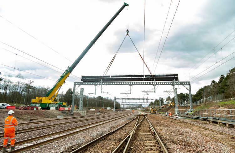 Carstairs Gantry Lift