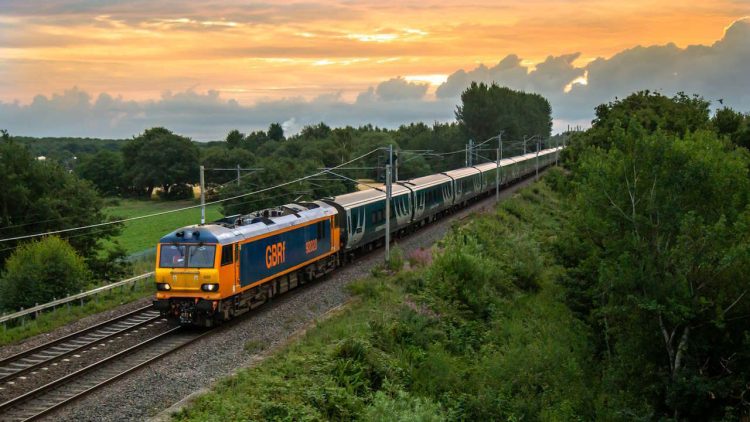 GBRf 92020 hauls Caledonian Sleeper