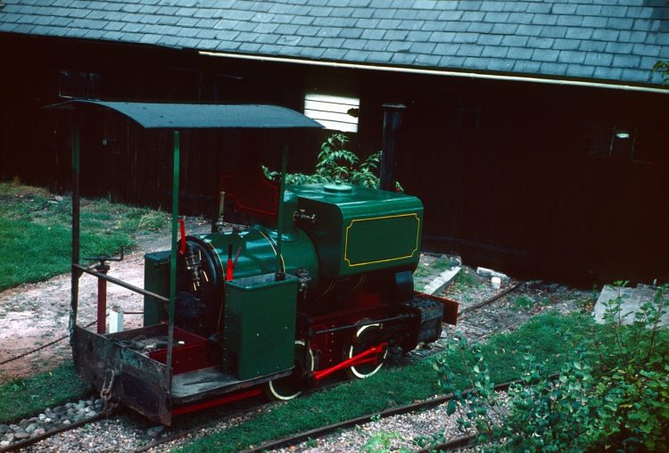 3114 as restored by Alan Maund, seen at Hindlip. Now in green livery with yellow lining. 