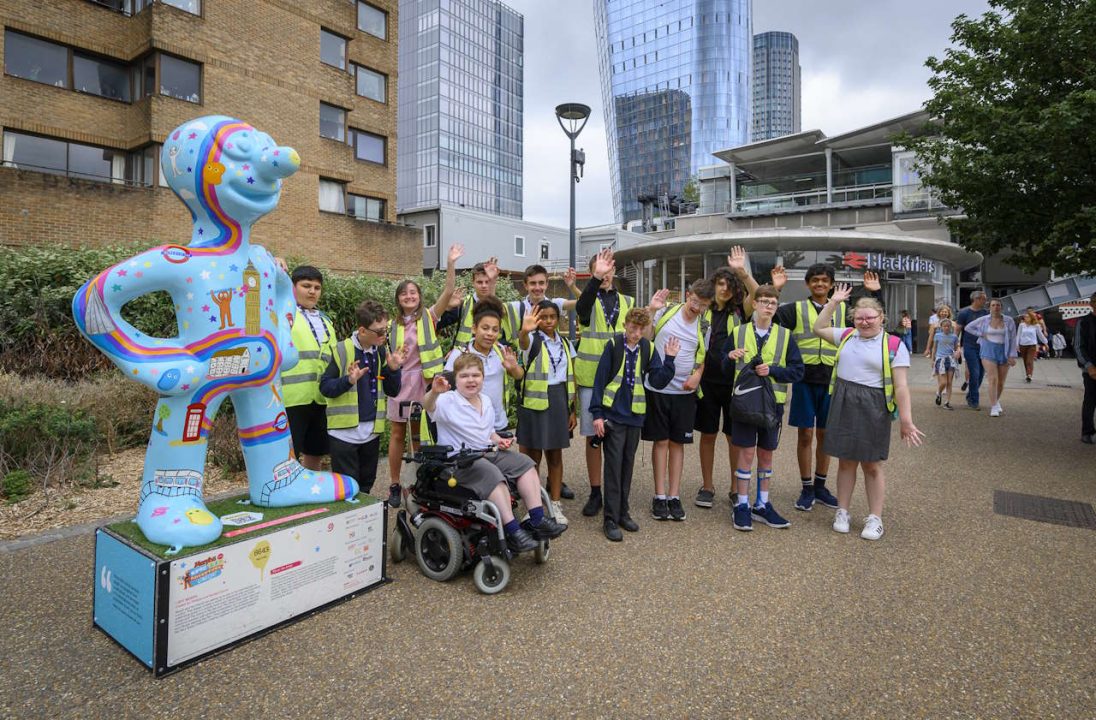 Woodlands Meed School pupils check out the Thameslink-commissioned Morph at Blackfriars station