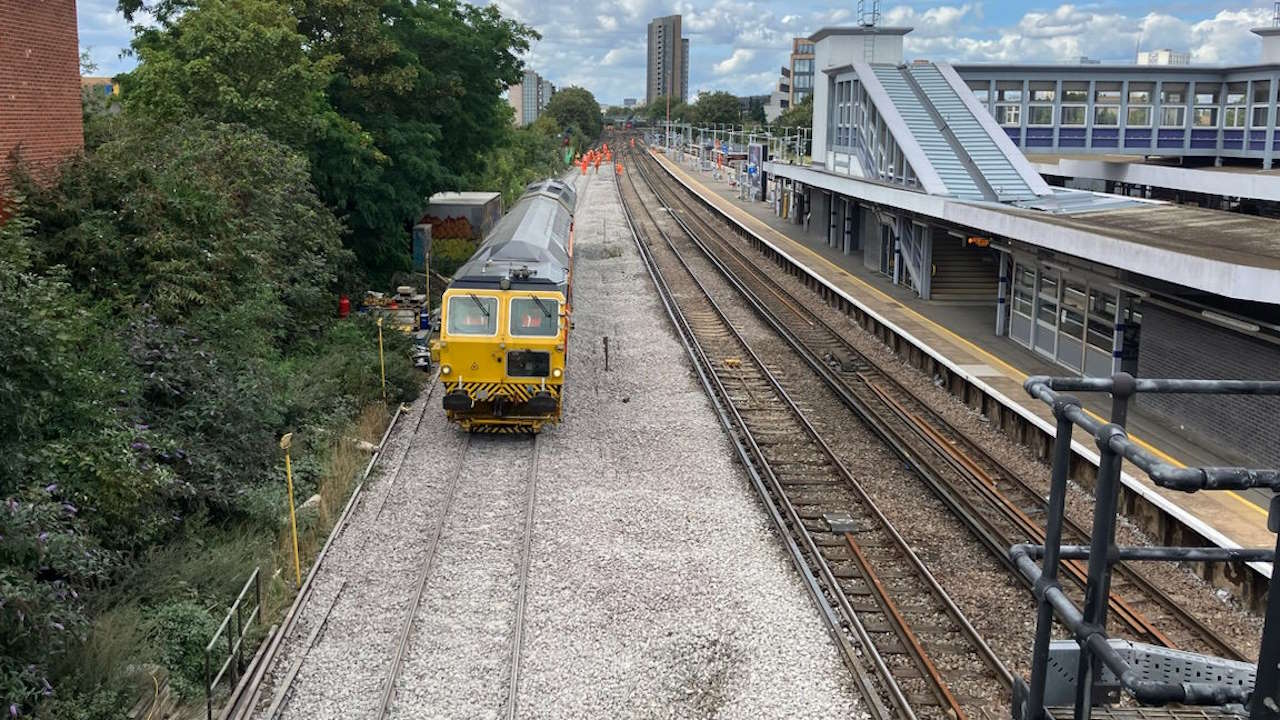 Essential railway upgrades between Kentish Town and West Hampstead taking  place through August Bank Holiday means disruption to services