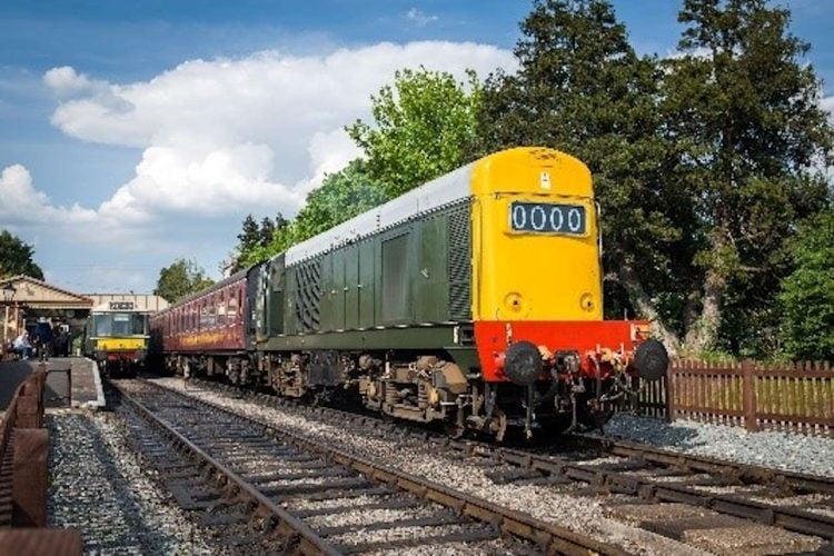 Class 20 No. 20137 at Toddngton