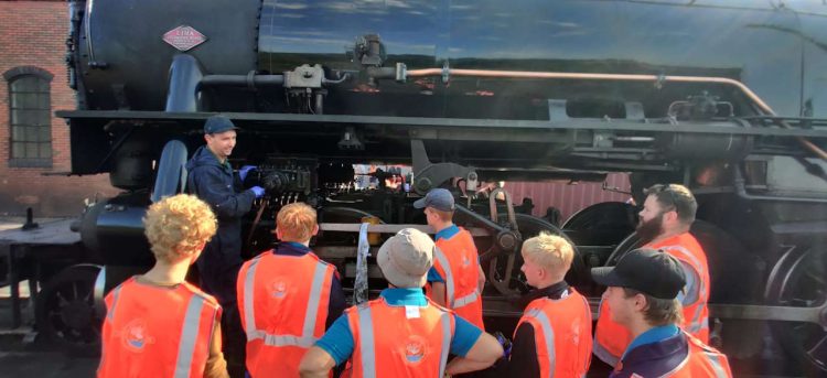 The Sygnets getting instruction before getting their hands dirty. // Credit: Churnet Valley Railway