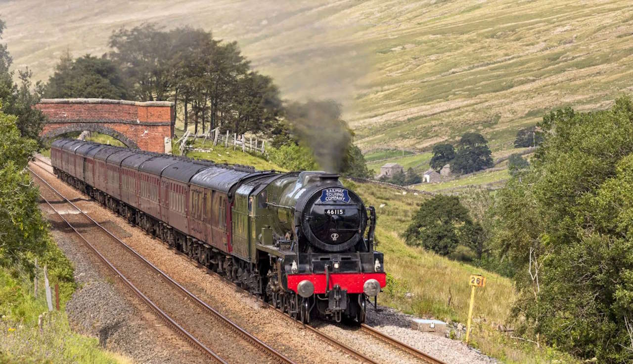 The Cumbrian Mountain Express RailAdvent