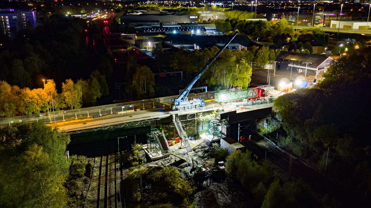 Shields Road footbridge lift