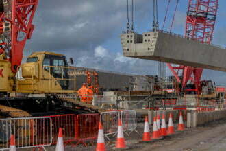 First beams lifted into position on HS2’s Thame Valley viaduct