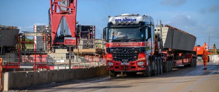 Delivering pre-case beams for the Thame Valley viaduct.