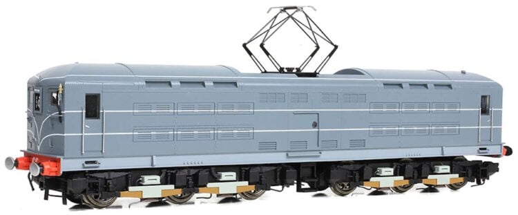 Southern Railway Booster Locomotive. // Credit: Bachmann