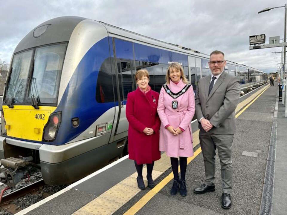 L-R: Jackie Robinson (DfI Director of Public Transport Policy & Climate Change Response), Lord Mayor Alderman Margaret Tinsley, Cllr Kevin Savage (Chair of Economic Development and Regeneration Committee)