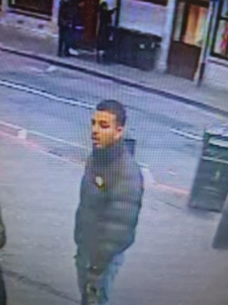 CCTV Image released following stabbing on Undergound on 17th Dec 2023 // Credit: BTP