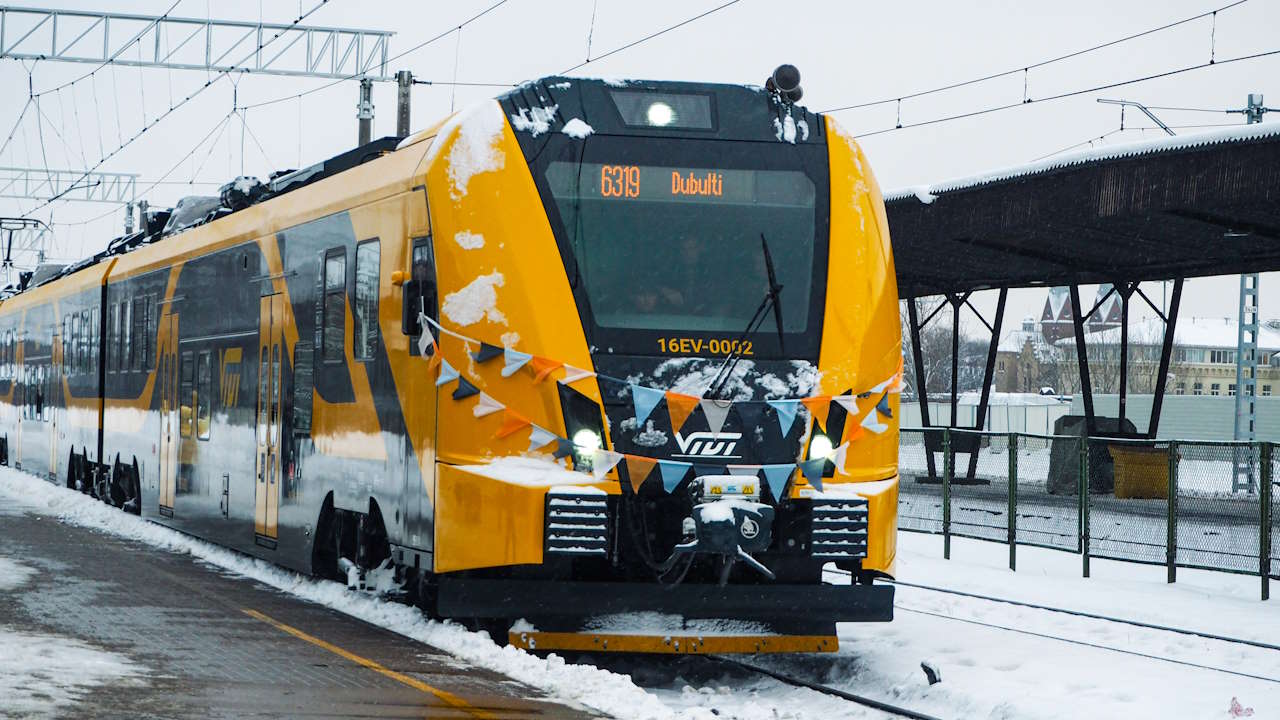 Škoda 16Ev train