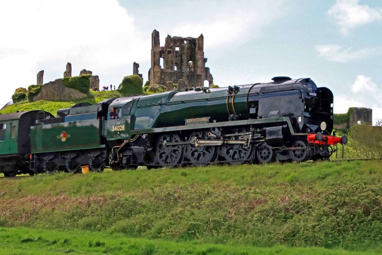 34028 Eddystone and Corfe Castle ANDREW PM WRIGHT