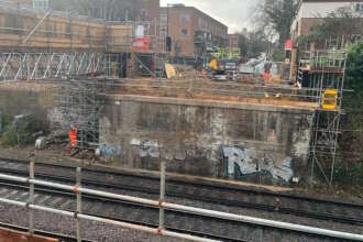 New bridge in East London to be lifted into place next weekend