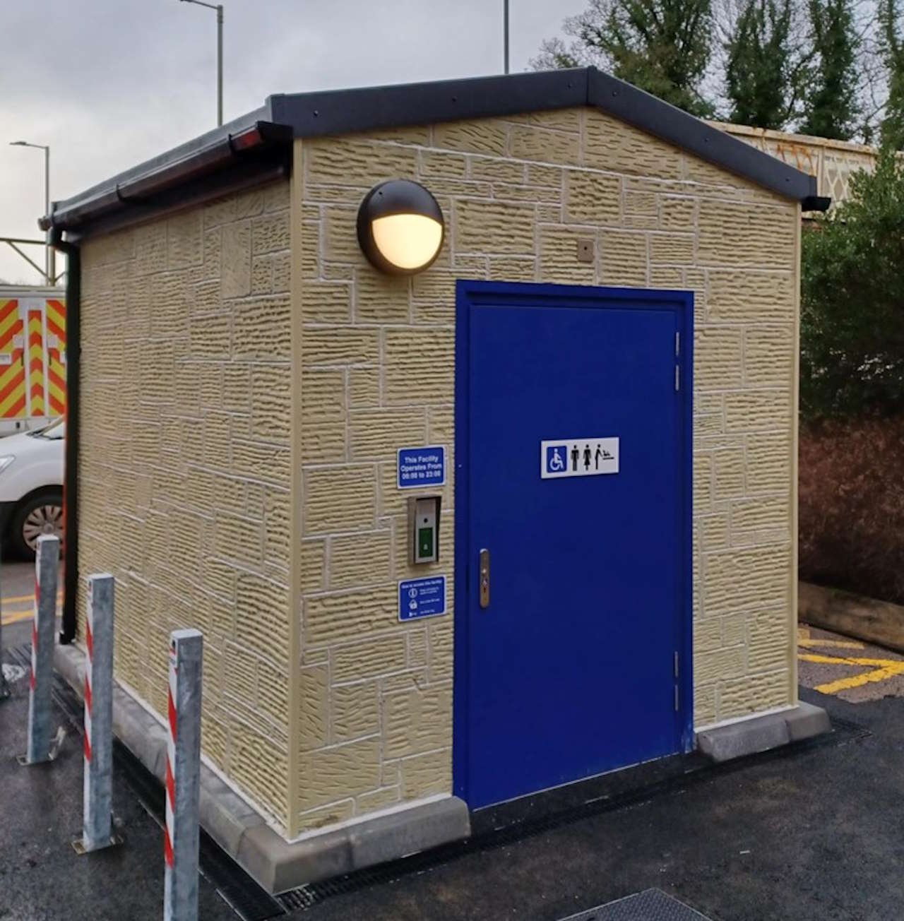 new accesible toilet at Broadbottom