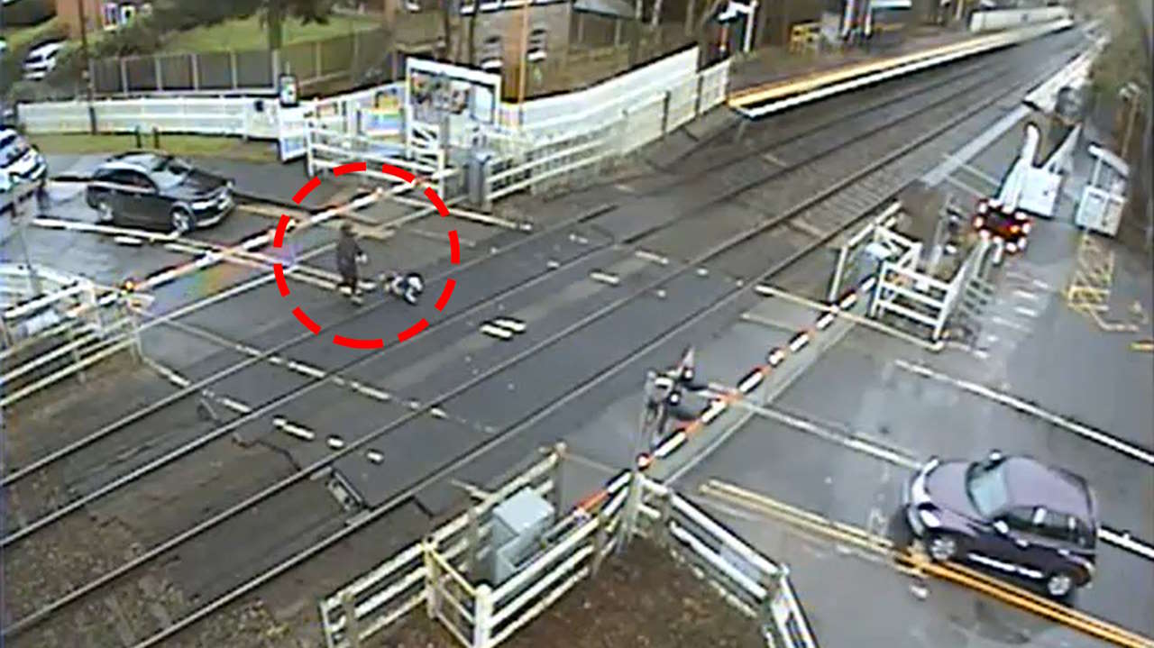 Blakedown station level crossing near miss