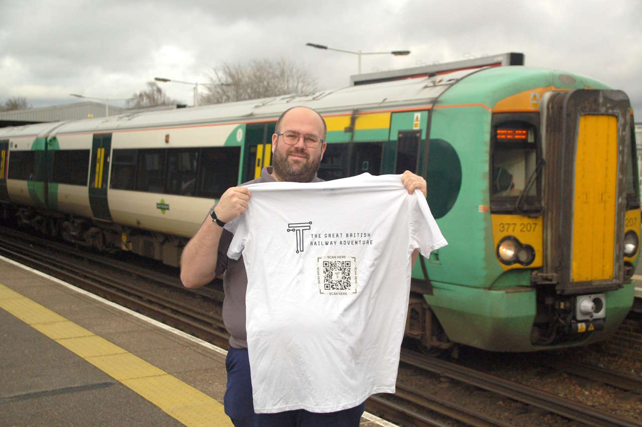 Dave Jones - The Great British Railway Adventure platform T-shirt