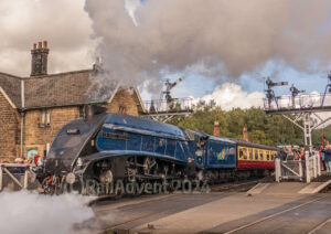 60007 Sir Nigel Gresley departs Grosmont, North Yorkshire Moors Railway