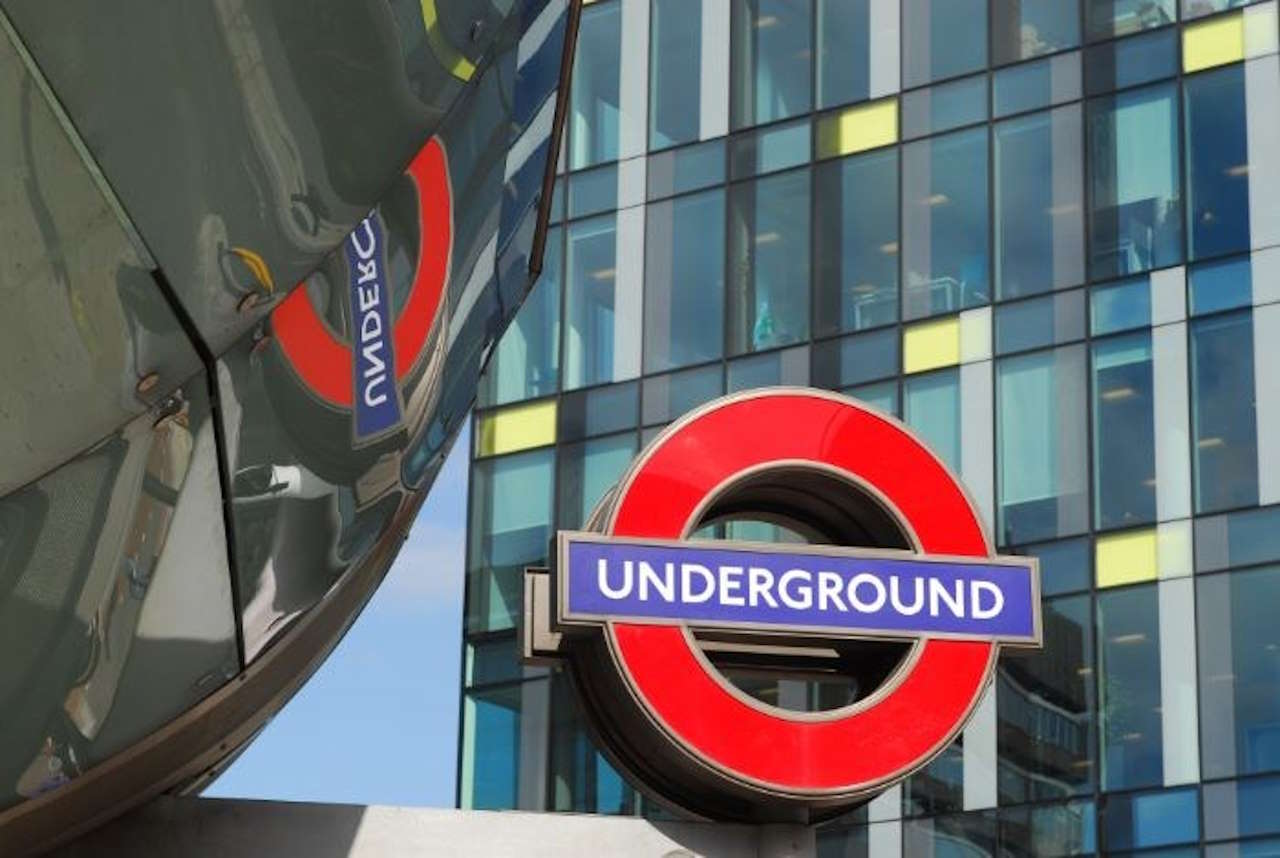 Tube Roundel