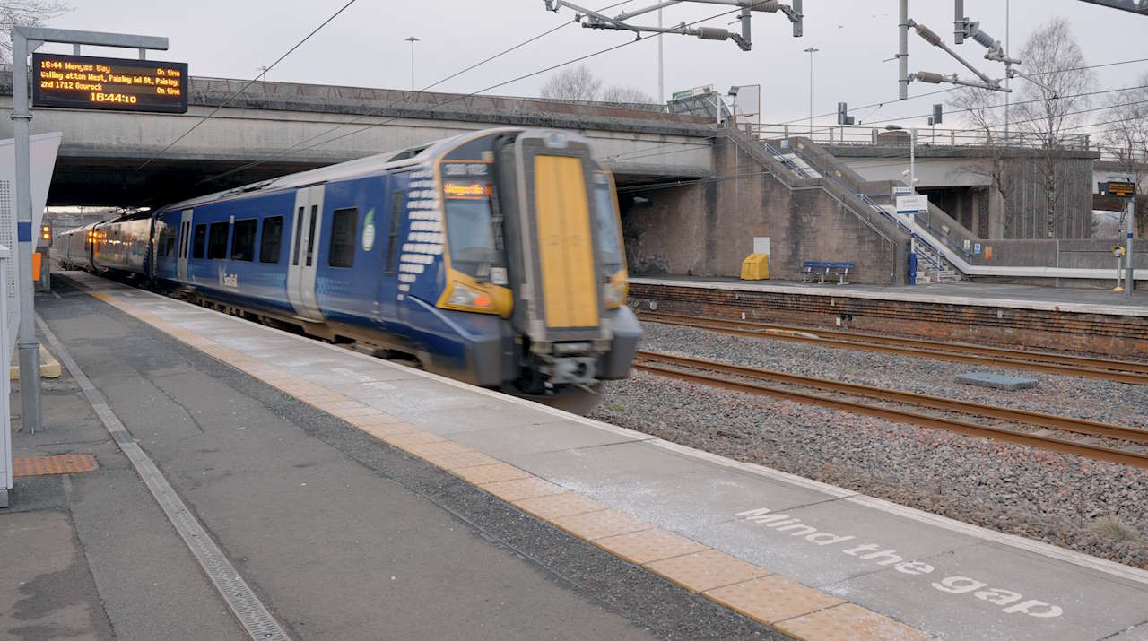 Cardonald Station