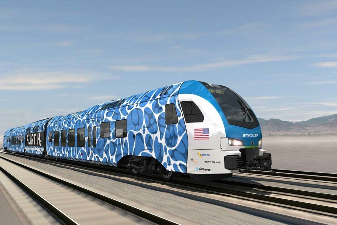 Stadler FLIRT H2 record-breaking hydrogen powered train. // Credit: Stadler.