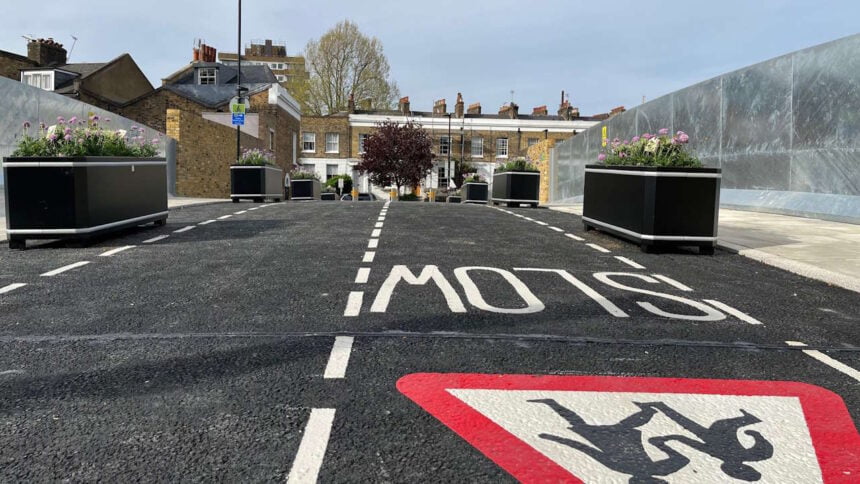 London railway bridge reopens for pedestrians and cyclists