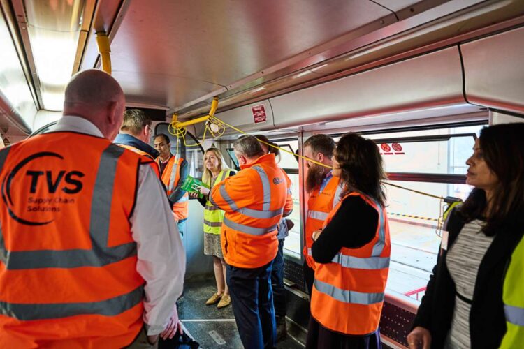 Adelan demonstrating on Tram 16