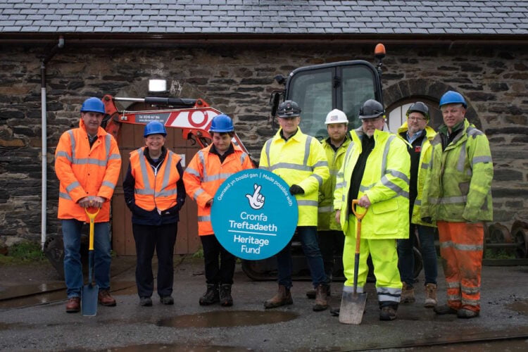 L-R: Paul Lewin (General Manager), Edwina Bell (Project Manager), James Kindred (Project Management Trainee), Staff from OBR Construction. // Credit: Ffestiniog & Welsh Highland Railways