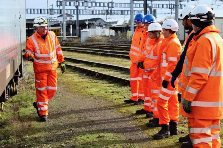 Victa Railfreight's Operational Support Specialist, Jon Norman, delivers a Rail Freight Familiarisation Training course to Network Rail candidates at DB Cargo's Didcot Yard.