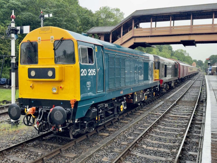 Double choppers! Class 20s 20205 and 20007 at Bewdley. DAVID BISSETT