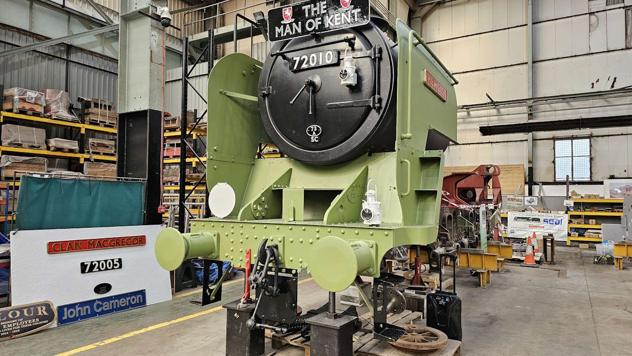 June progress report on construction of steam locomotive No. 72010 ...