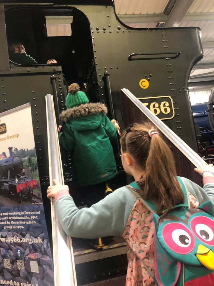 A visit to 4566's footplate for some young visitors - Sheena Strevens