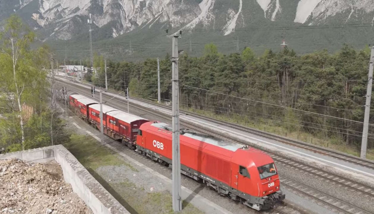 Transporting the waste to the recycling plant. // Credit: Rail Cargo Group