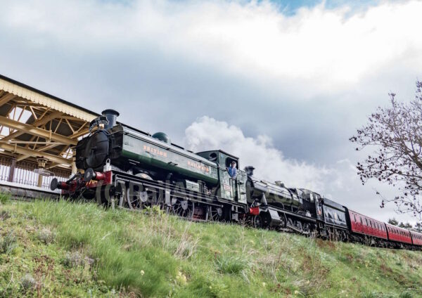 7754 and 3802 arrive into Corwen, Llangollen Railway