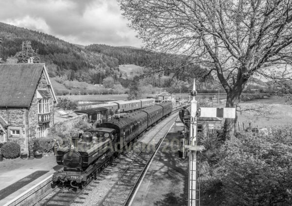 7754 stands at Carrog, Llangollen Railway