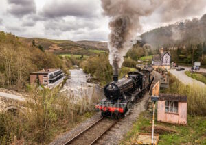 3802 departs Berwyn, Llangollen Railway