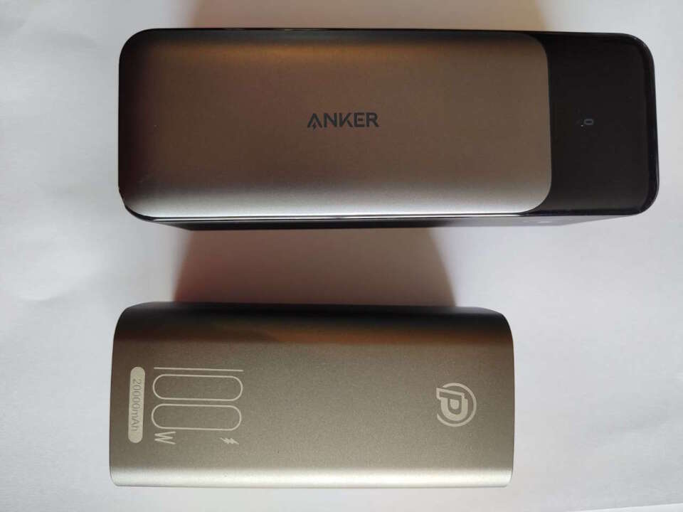 PowerAdd Pro 100W compared size wise to the Anker 737