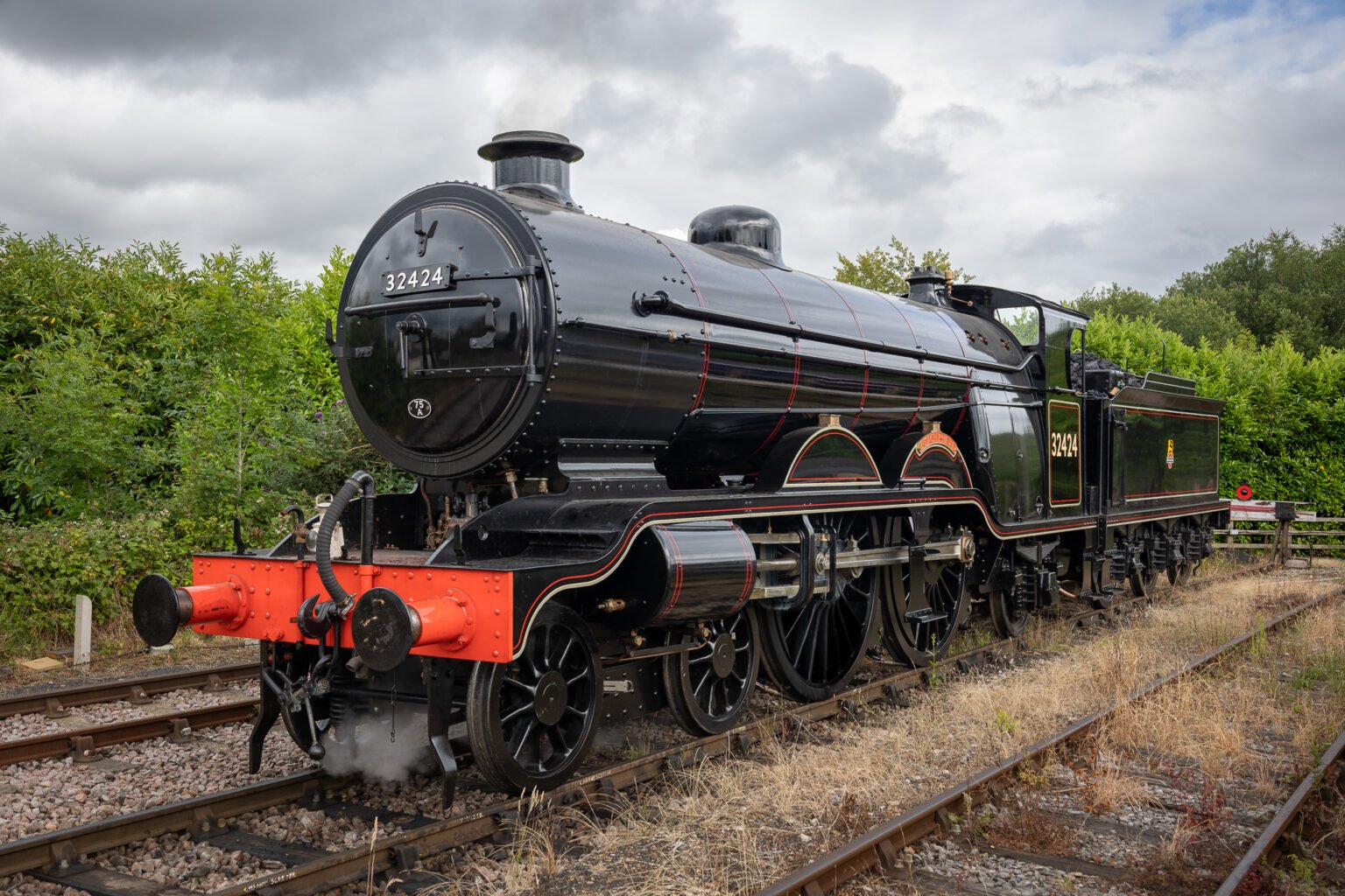 32424 at south end of Sheffield Park - Bluebell Railway