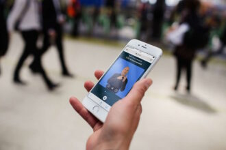 London Overground begins trial of British Sign Language announcements