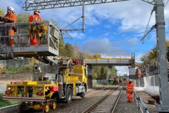 Residents near Midland Main Line warned of danger of electrification