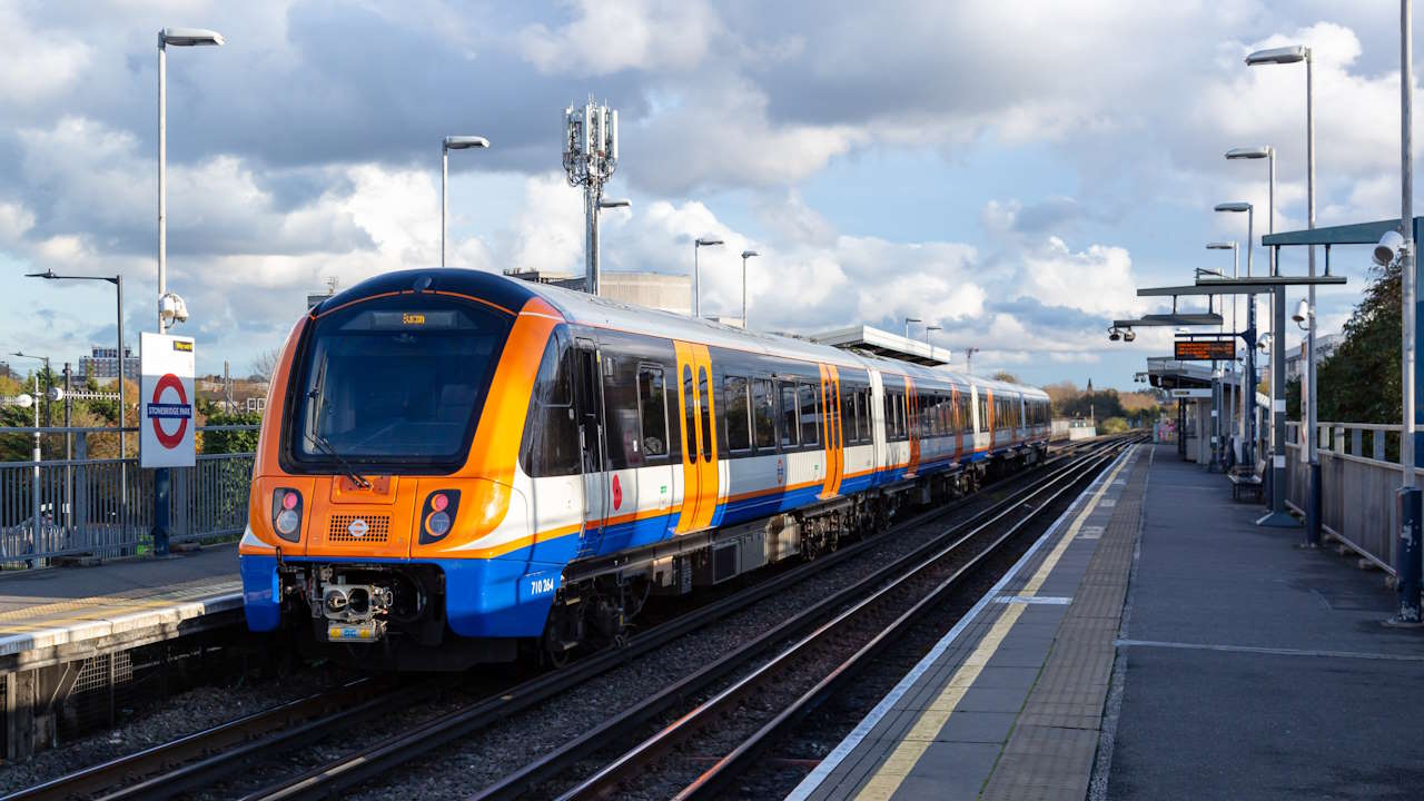 London Overground train at Stonebridge Park