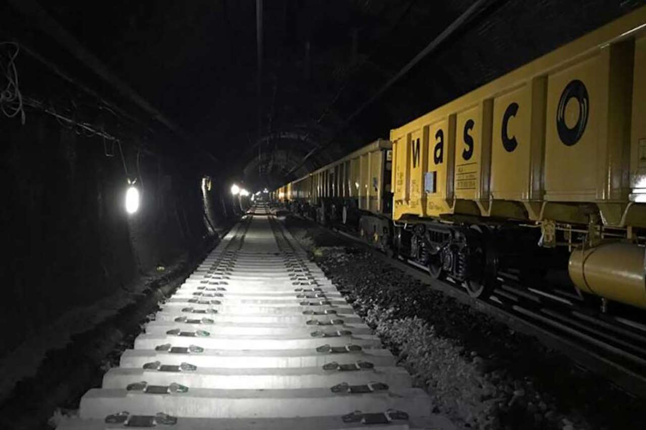 Severn Tunnel engineering work. // Credit: Network Rail