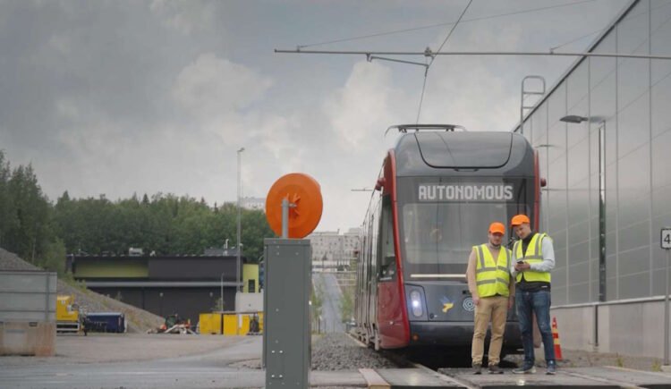 Tram demonstrating its anti-collision system during its autonomous run. // Credit: Škoda Group